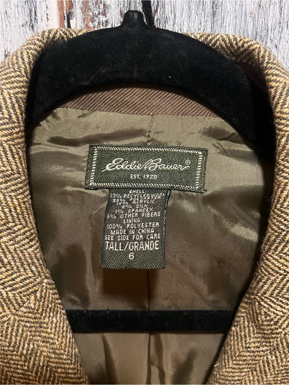 Eddie Bauer Herringbone Tweed Blazer Silk Wool Blend - Picture 3 of 7
